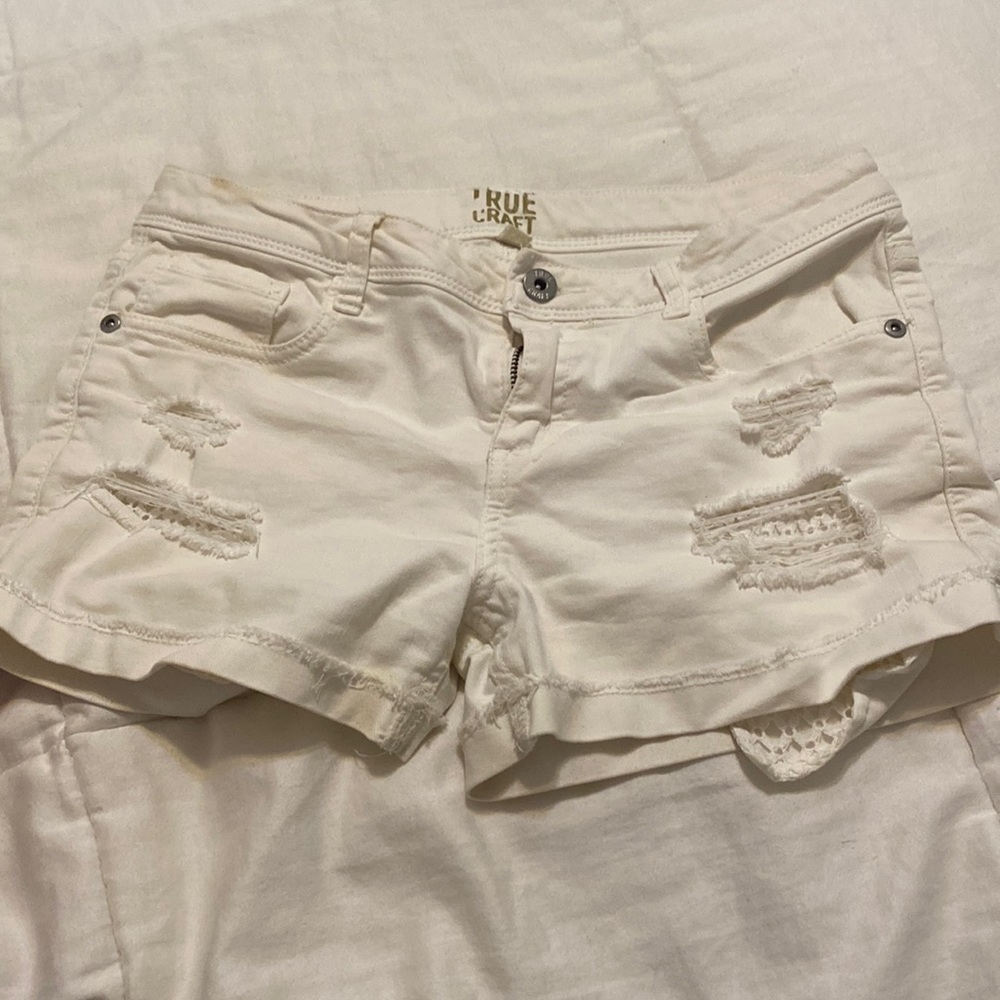 True Craft white jean shorts size 16.